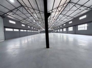 Bodega-Galpón · 1350m² · Galpón en Alquiler