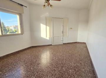 Casa · 86m² · 3 Ambientes · Venta Casa 3 Ambientes Cochera y Terraza en Lote Propio Lomas del Mirador