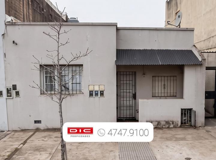 Casa · 230m² · 7 Ambientes