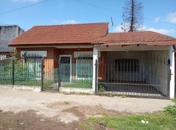 Casa de 5 ambientes, San Miguel · Venta de Casa en Fray Justo Santa Maria de Oro 35