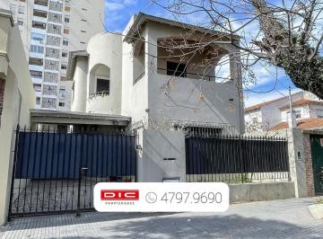 Casa · 222m² · 5 Ambientes · 1 Cochera · Casa 5 Ambientes Venta - Florida Mitre/este