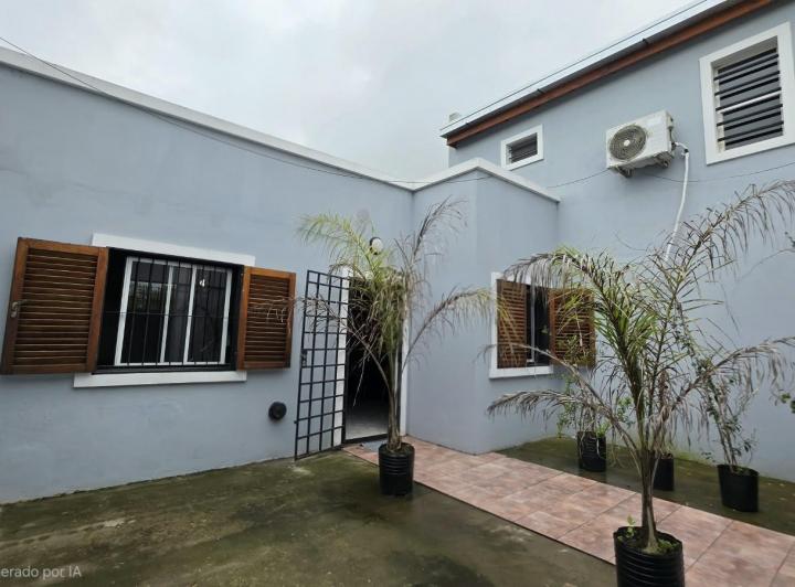 Casa · 150m² · 6 Ambientes · 1 Cochera