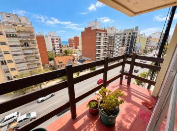 Departamento · 47m² · 3 Ambientes · Alquiler Depto 3 Ambientes con Balcon La Perla