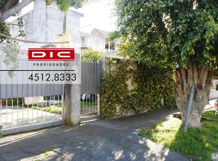 Casa · 159m² · 6 Ambientes · 4 Cocheras