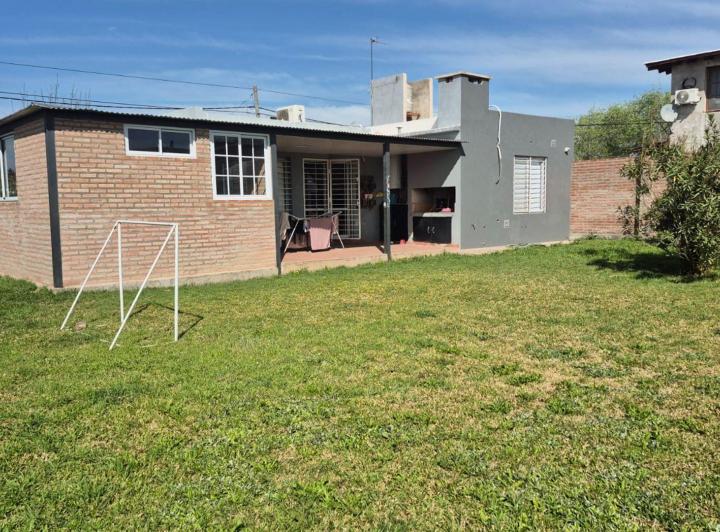 Casa · 149m² · 4 Ambientes · 2 Cocheras