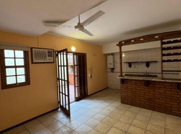 Casa de 9 ambientes, Ciudad de Santa Fe · Casa de 3 Dorm. con Cochera en San Jeronimo Al 5200