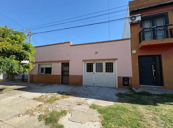 Casa · 105m² · 1 Ambiente · 1 Cochera