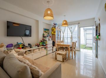 PH · 40m² · 2 Ambientes · Venta - PH - 2 Ambientes - Patio - Luminoso - Monte Castro - Apto Credito - Permuta