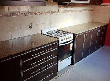 PH de 4 ambientes, La Plata · PH de 80 m² con 2 Dorm. en Alquiler en La Plata
