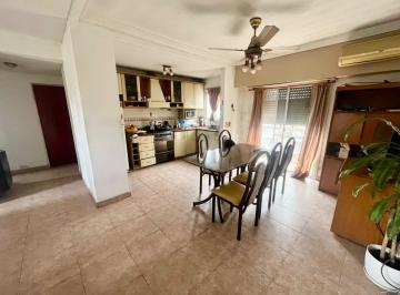Casa · 185m² · 5 Ambientes · 2 Cocheras · Casa de 5 Ambientes en Venta en Ciudad Madero
