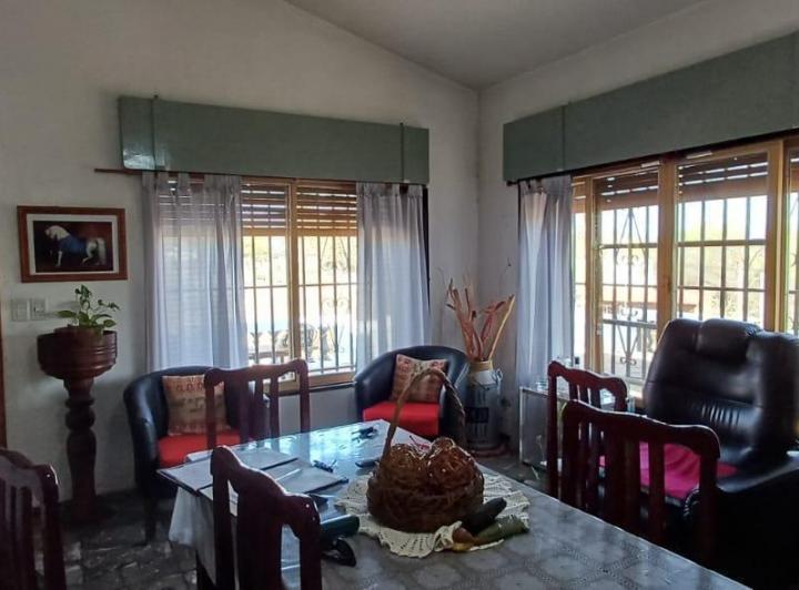 Casa · 170m² · 5 Ambientes · 1 Cochera