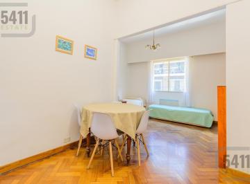 Departamento · 27m² · 1 Ambiente · Departamento en Venta Monoambiente Luminoso Al Frente con Ascensor en Recoleta
