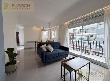 Departamento · 76m² · 3 Ambientes · Departamento de 3 Ambientes a La Calle con 2 Balcones