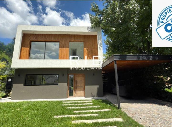 Casa · 177m² · 5 Ambientes · 1 Cochera
