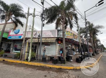 Local comercial · 58m² · 1 Ambiente · Gran Local en Centro Comercial Frente Estación Don Torcuato