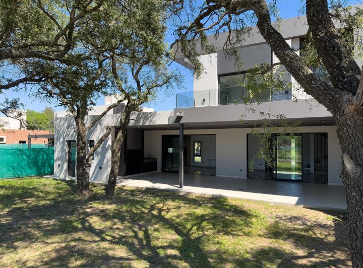 Casa · 350m²