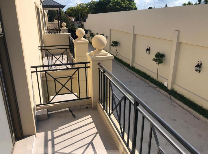 Casa · 122m² · 4 Ambientes · 1 Cochera