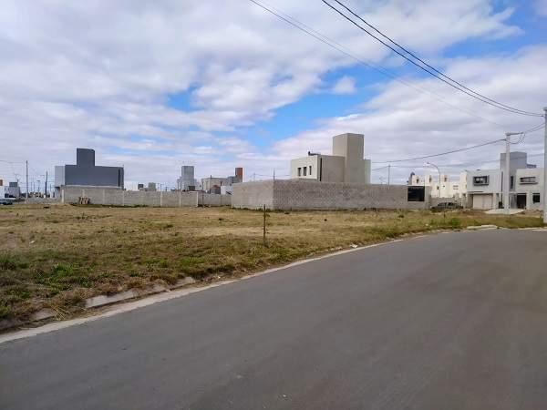 Terreno · 250m²