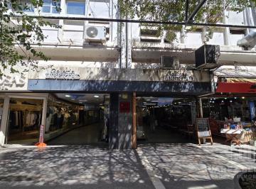 Local comercial · 30m² · 2 Ambientes · Local Comercial de 47 m² Totales - Galería Libertad por 9 de Julio