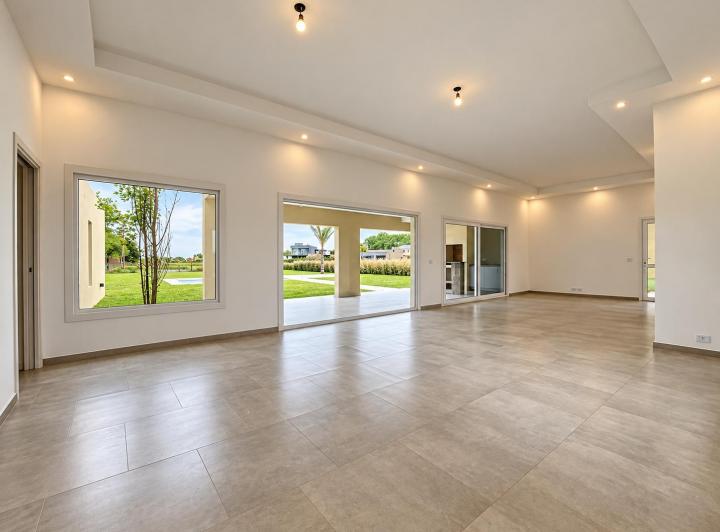 Casa · 215m² · 4 Ambientes · 1 Cochera