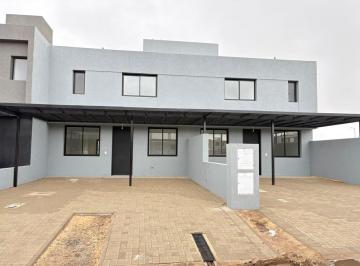 Casa · 163m² · 4 Ambientes · 4 Cocheras · Quebradas de Manantiales * Duplex 3 Dorm. * Quincho Al Fondo