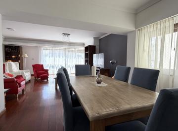 Departamento · 215m² · 6 Ambientes · 1 Cochera · Amplio y Luminoso Semipiso en Olivos