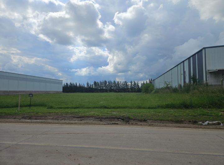 Terreno · 5640m²