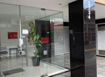 Departamento · 35m² · 2 Ambientes · 1 Cochera · Casi a Estrenar, Al Frente con Balcon y Cochera.