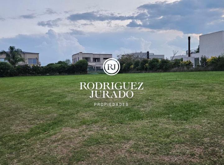 Terreno · 1009m²
