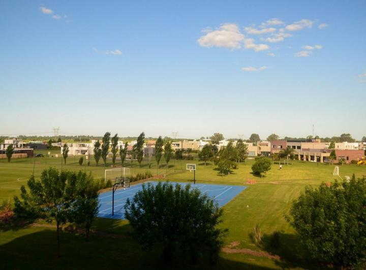 Terreno · 765m²