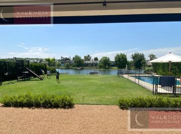 Casa · 290m² · 8 Ambientes · Alquiler Divina Casa a La Laguna Barrio El Encuentro
