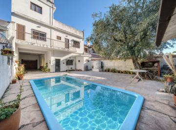 Casa · 200m² · 4 Ambientes · 2 Cocheras · Casa 4 Amb con Pileta y Cochera - Caseros Norte