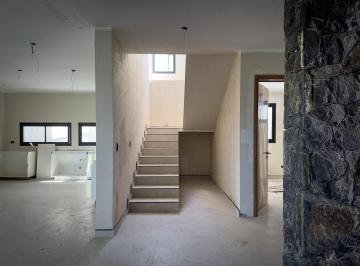 Casa · 408m² · Casa en Venta de Categoría en Siete Soles