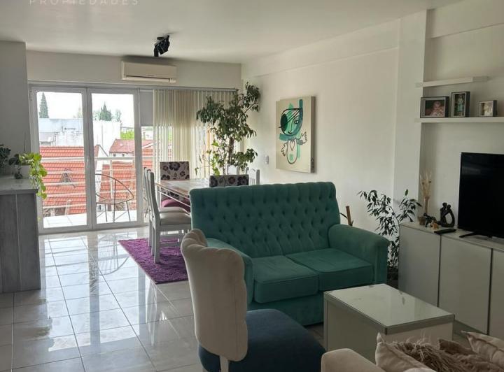 Departamento · 90m² · 4 Ambientes · 1 Cochera