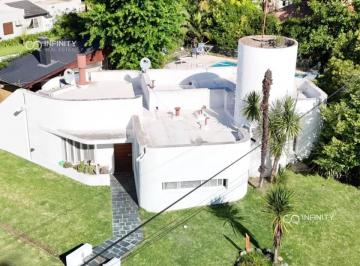Casa · 110m² · 4 Ambientes · 2 Cocheras · Venta Casa de 4 Amb. en Country Las Brisas - Pilar (Apto Credito - Permuta)