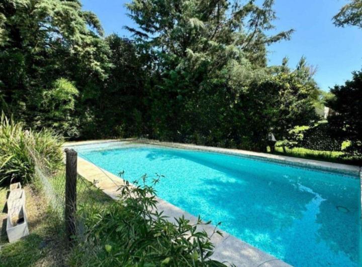 Casa · 154m² · 4 Ambientes · 2 Cocheras