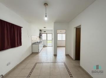 Departamento · 33m² · 2 Ambientes · 1 Cochera · Alquiler Departamento Dos Ambientes con Cochera - Banfield