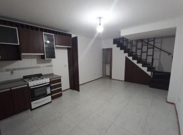 Casa · 60ha · 3 Ambientes · Duplex de 2 Dorm. de Pasillo en Alquiler