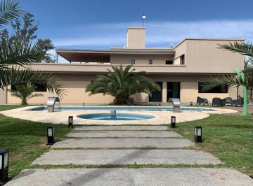 Casa · 373m² · 14 Ambientes · 1 Cochera · Casa en Venta Premium 6 Dorm con Deptos Anisacate