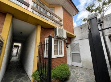 PH · 55m² · 3 Ambientes · Venta de PH de 3 Ambientes en Helguera 700 Gerli, Avellaneda, Apto Credito