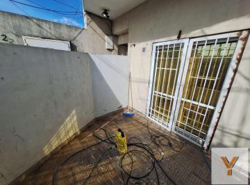 PH · 45m² · 2 Ambientes · PH en Alquiler - 1 Dormitorio 1 Baño - 45 m - Berisso