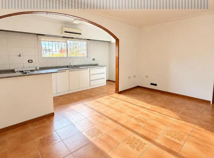 PH · 155m² · 5 Ambientes · 1 Cochera