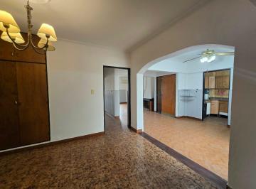 Departamento · 80m² · 5 Ambientes · 1 Cochera · Dpto con Patio 3 Dorm. Las Heras Mendoza