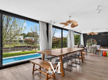 Casa · 405m² · 5 Ambientes · 4 Cocheras · Venta - Casa - 4 Ambientes con Dependencia - Amarra Propia - Yacht Nordelta