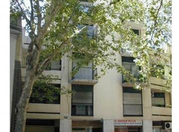 Departamento de 3 ambientes, Almagro · 3 Ambientes, Terraza, Baño Completo