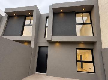 Casa de 4 ambientes, Córdoba · Dupelx 2 Dorm Docta Av