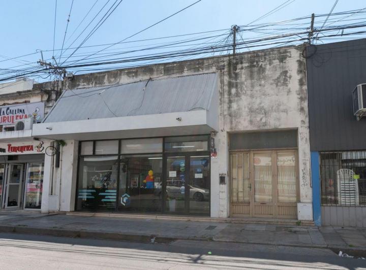 Local comercial · 220m² · 1 Cochera