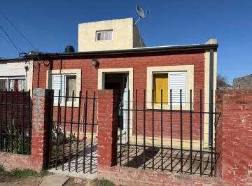 Casa · 185m² · 3 Ambientes · 1 Cochera · Casa en San Cristobal