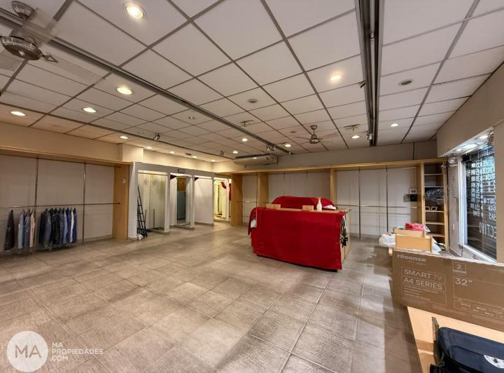 Local comercial · 131m² · 2 Ambientes