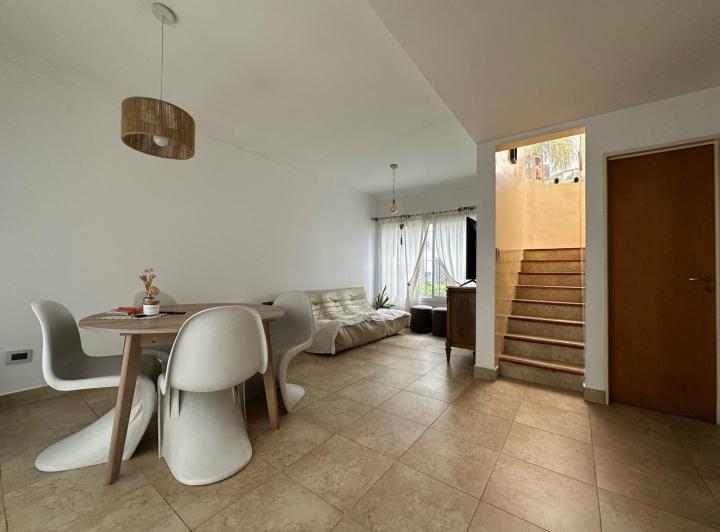 Casa · 67m² · 4 Ambientes · 1 Cochera